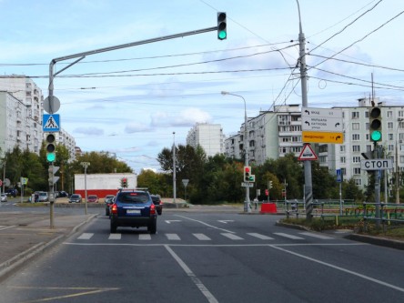Фотоотчет по дорожным знакам для МАКДОНАЛДС на улице Маршала Катукова
